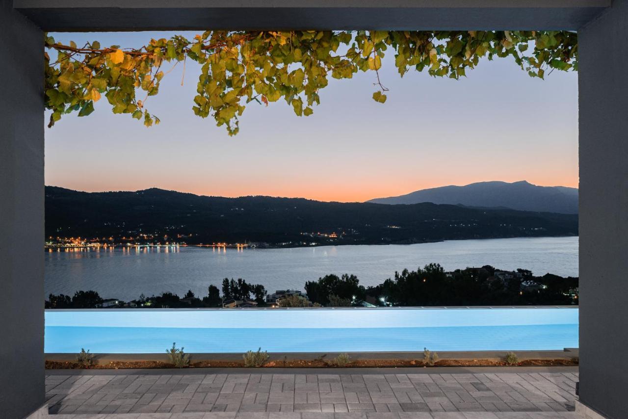Heaven'S Door Apartment Samos Town Exterior photo